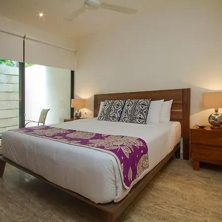Apartment *luxurious With Private Patio*