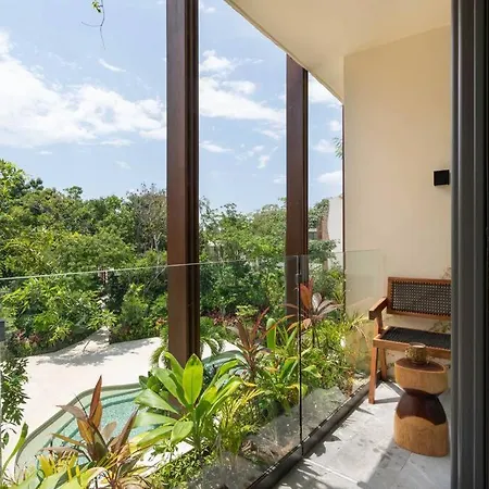 Hotel Mistiq Gardens