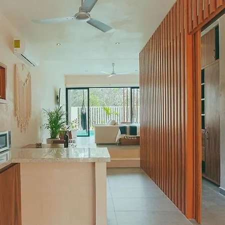 Kanah Hermoso Edificio Con Alberca En El Area Comun Estacionamiento Gratis Self Check In Zona Centrica Tulum