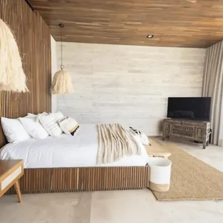 Brand New Beachfront Staff Included * Tulum