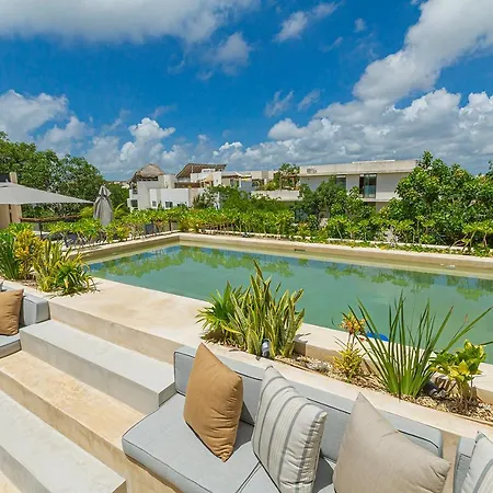 Brilliant Space In Estela!