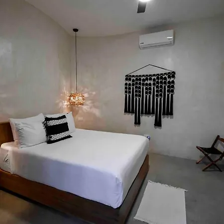 Casa Kuk, Stylish, At 5 Min, Pool, Concierge Villa Tulum