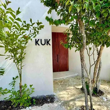 Villa Casa Kuk, Stylish, At 5 Min, Pool, Concierge