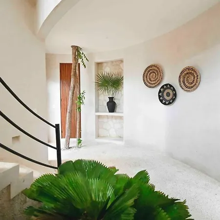 Villa Casa Kuk, Stylish, At 5 Min, Pool, Concierge