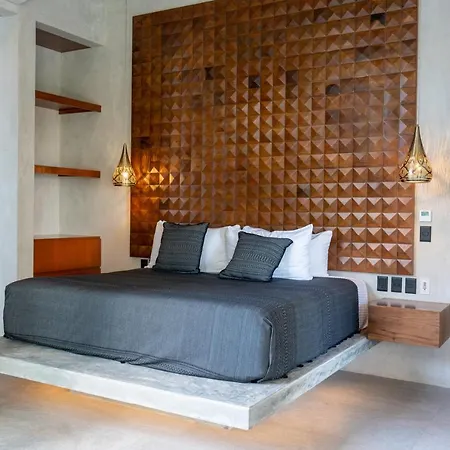 Experience Luxury And Comfort At Casa Don Rey In For 12 People *