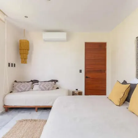 Apartment High-end 2-floor Ph Private Pool & Terrace Gated Community Top-notch Amenities