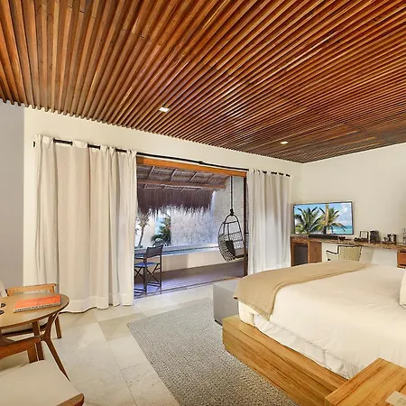 Tago By G Hotel 5*