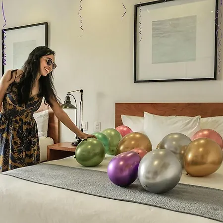 Hotel The Strabon