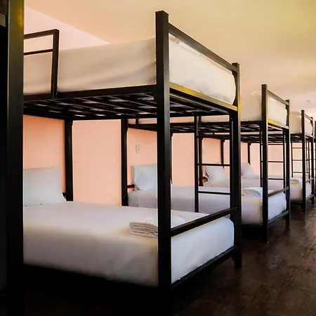 Hostal Colorbox Beds And Tulum