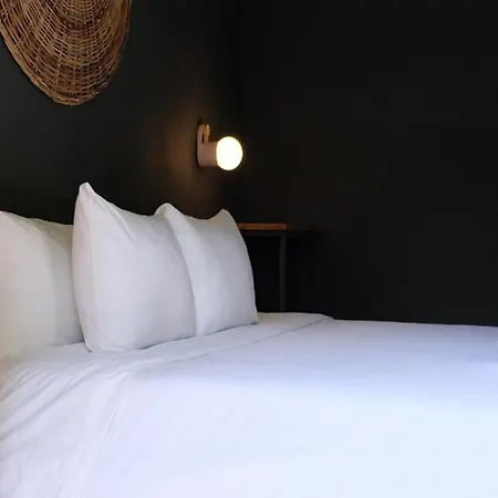 Loba Male Only Bed and breakfast
