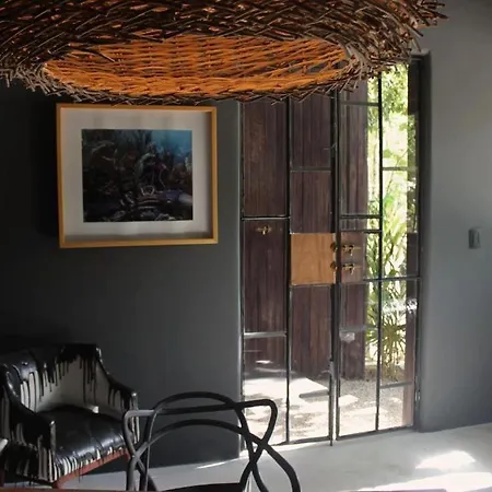 Loba Male Only Bed and breakfast Tulum