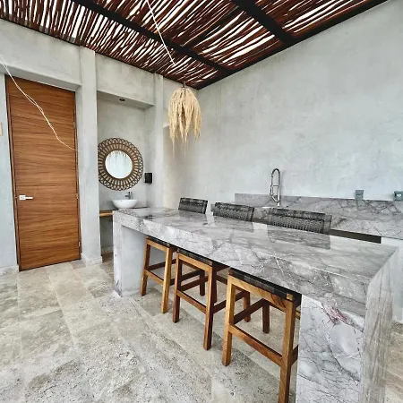 Apartment Rooftop Oasis: Urban Retreat With Infinity Pool & Private Terrace Tulum