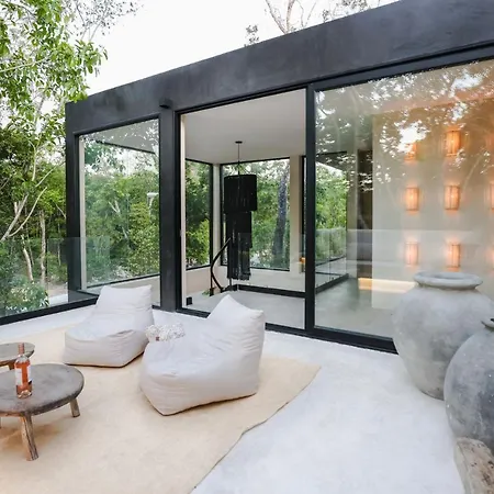 Jungle Luxury *
