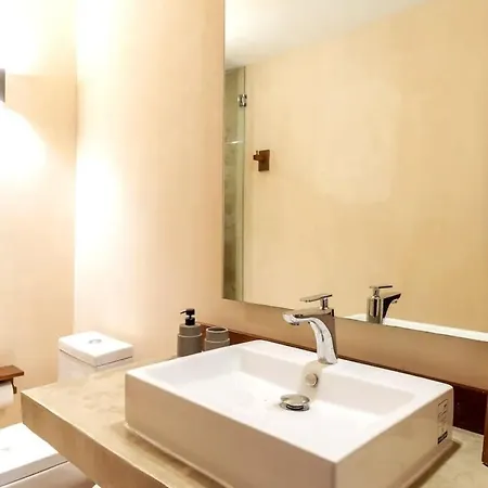 Bai-ha Luxury 103 Apartment