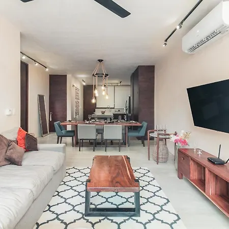 Luxury 2 Bdr 2 Bth 2 Bikes Jacuzzi Fiboptic Wifi. Tulum