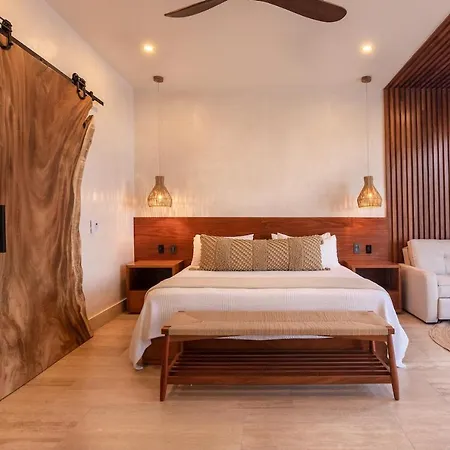 Villa Tulumar Beachfront Luxury Villa- Full Service