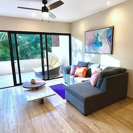 Cozy Hide Away Apartment *