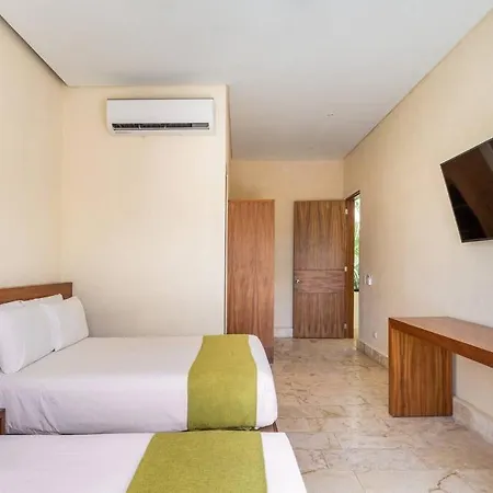 Villa With Jacuzzi & Pool With Great Concierge Service *