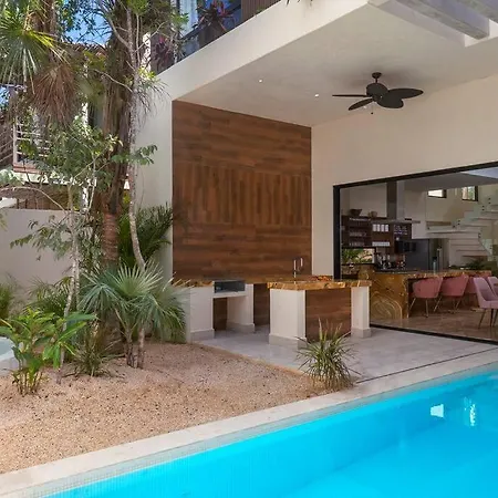 Sam Chak: Exclusive Retreat With Private Pool And Concierge Villa *