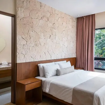 Villa Sam Chak: Exclusive Retreat With Private Pool And Concierge *