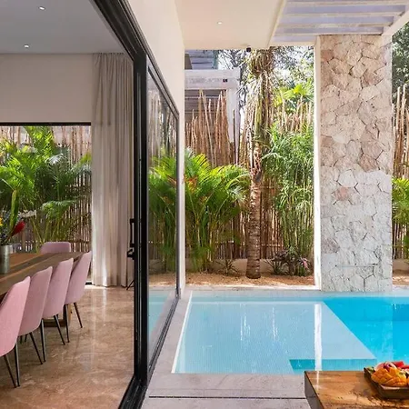 Sam Chak: Exclusive Retreat With Private Pool And Concierge