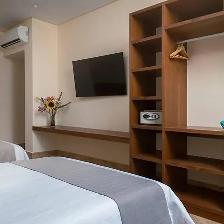 Sam Chak: Exclusive Retreat With Private Pool And Concierge Villa *