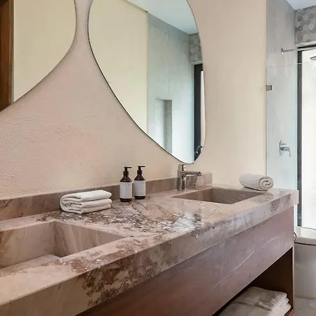Sam Chak: Exclusive Retreat With Private Pool And Concierge Villa *