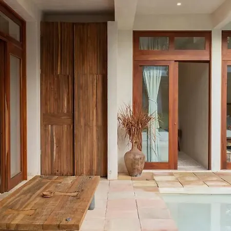 Hotel Sanah 4*
