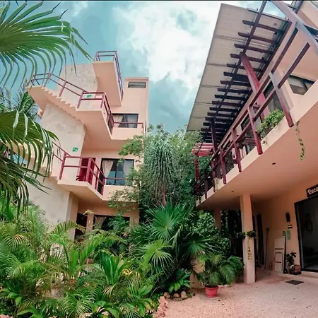 Enchanting Studio Retreat Hotel 5*