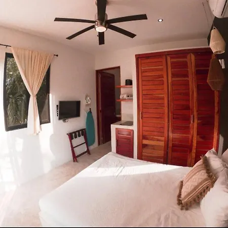 Enchanting Studio Retreat Hotel