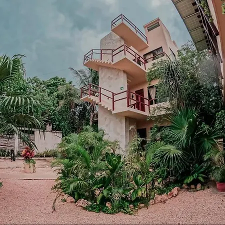 Hotel Enchanting Studio Retreat 5*