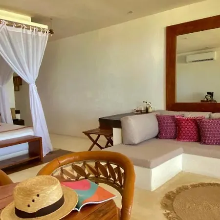 Hotel Beachfront In Beach