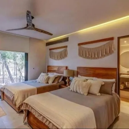Luxury 3 Bed & Bath Eco-chic - Private Pool