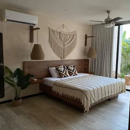 Elegant & Spacious 3 Bdrm *