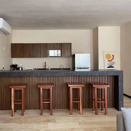 Elegant & Spacious 3 Bdrm *