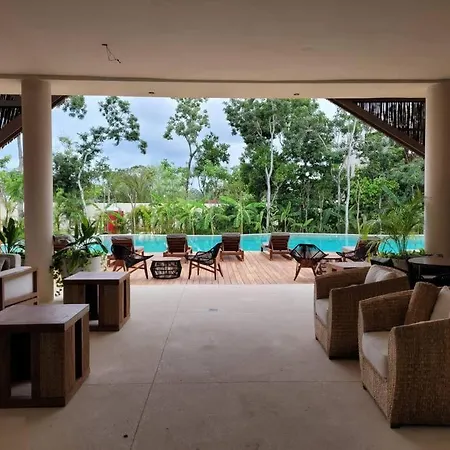 Elegant & Spacious 3 Bdrm Apartment *