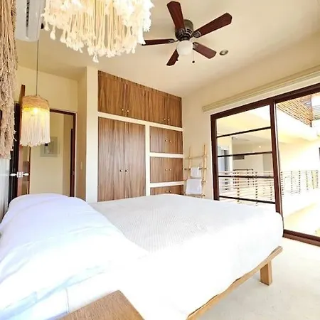 Private Rooftop Penthouse With Pool, Bbq & Jungle View Apartment *