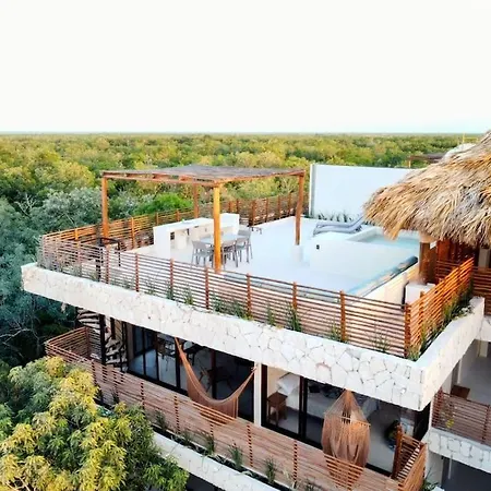 Private Rooftop Penthouse With Pool, Bbq & Jungle View