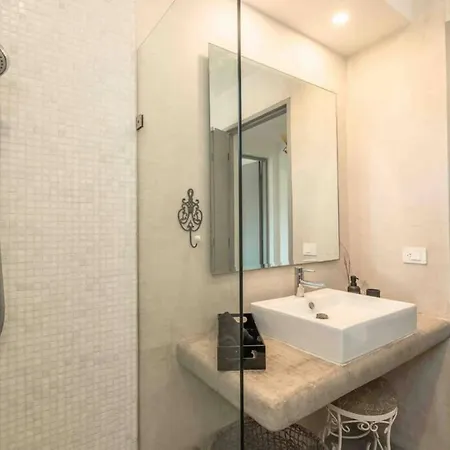 Xaman Luxury Getaway Apartment *