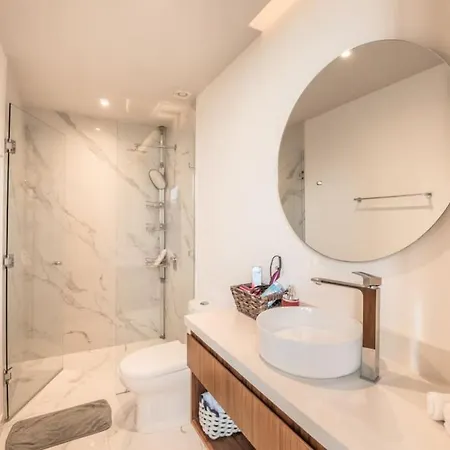 Mistiq Luxury Getaway *