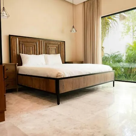 Enjoy Nature At Villa With 100 Year Old Tree, Private Pool & Concierge Service *