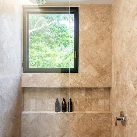 Luxurious Villa At Exclusive Gated Community La Privada Aldea Zama, 5 Bedroom Private Pool & Concierge Service Villa Tulum