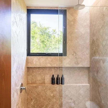 Luxurious Villa At Exclusive Gated Community La Privada Aldea Zama, 5 Bedroom Private Pool & Concierge Service * Tulum