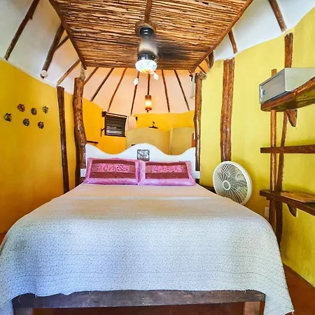 La Luna By Lockey Hotel