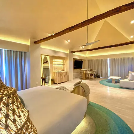 Hotel Shibari - Restaurant & Cenote Club