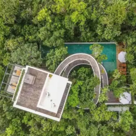 Stunning Jungle House In Th15 Gym Bbq Private Pool *