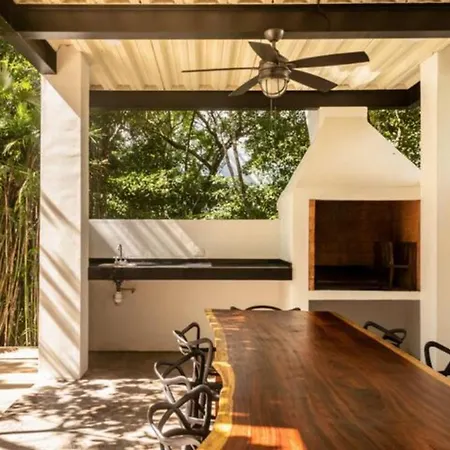 Villa Stunning Jungle House In Th15 Gym Bbq Private Pool