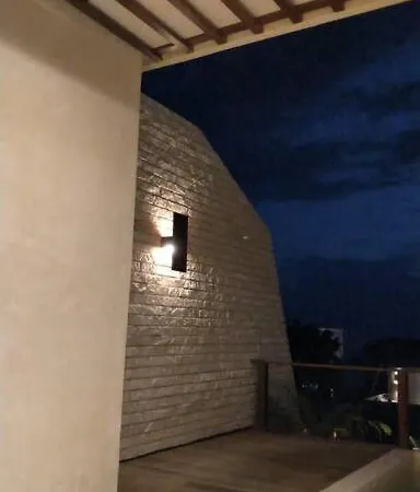 Chic Ph Private Pool/rooftop Near To Beachfront Apartment *