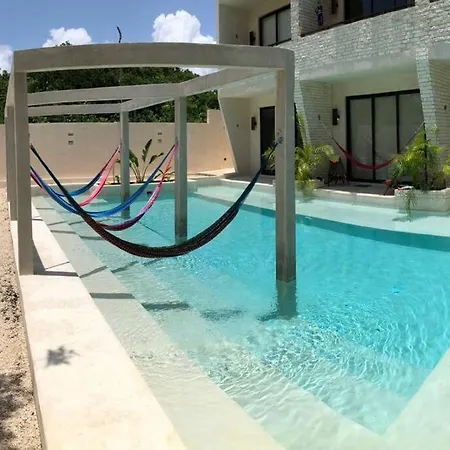 Chic Ph Private Pool/rooftop Near To Beachfront Apartment