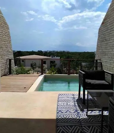 Chic Ph Private Pool/rooftop Near To Beachfront Apartment